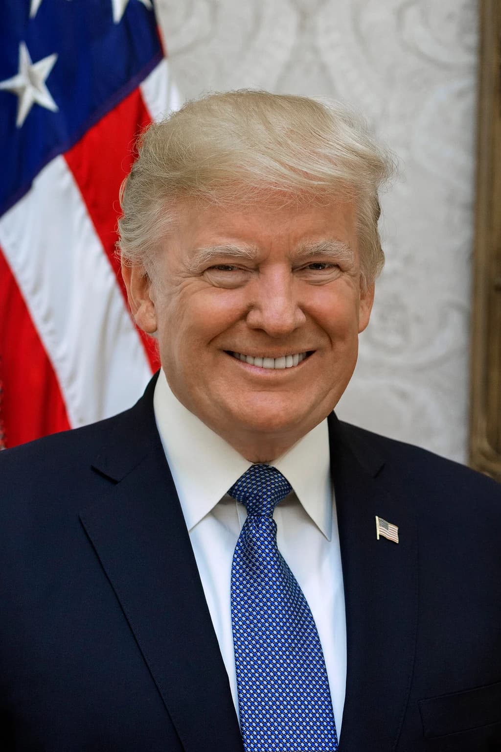 Official portrait photograph of Donald Trump